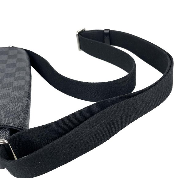 District PM Graphite Leather Black Shoulder Bag - Picture 6 of 10